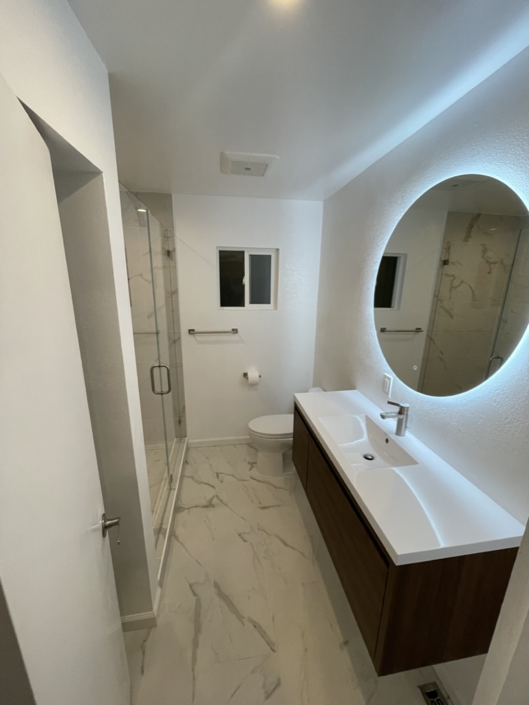 Spa-like condo bathroom with modern fixtures in Redwood City